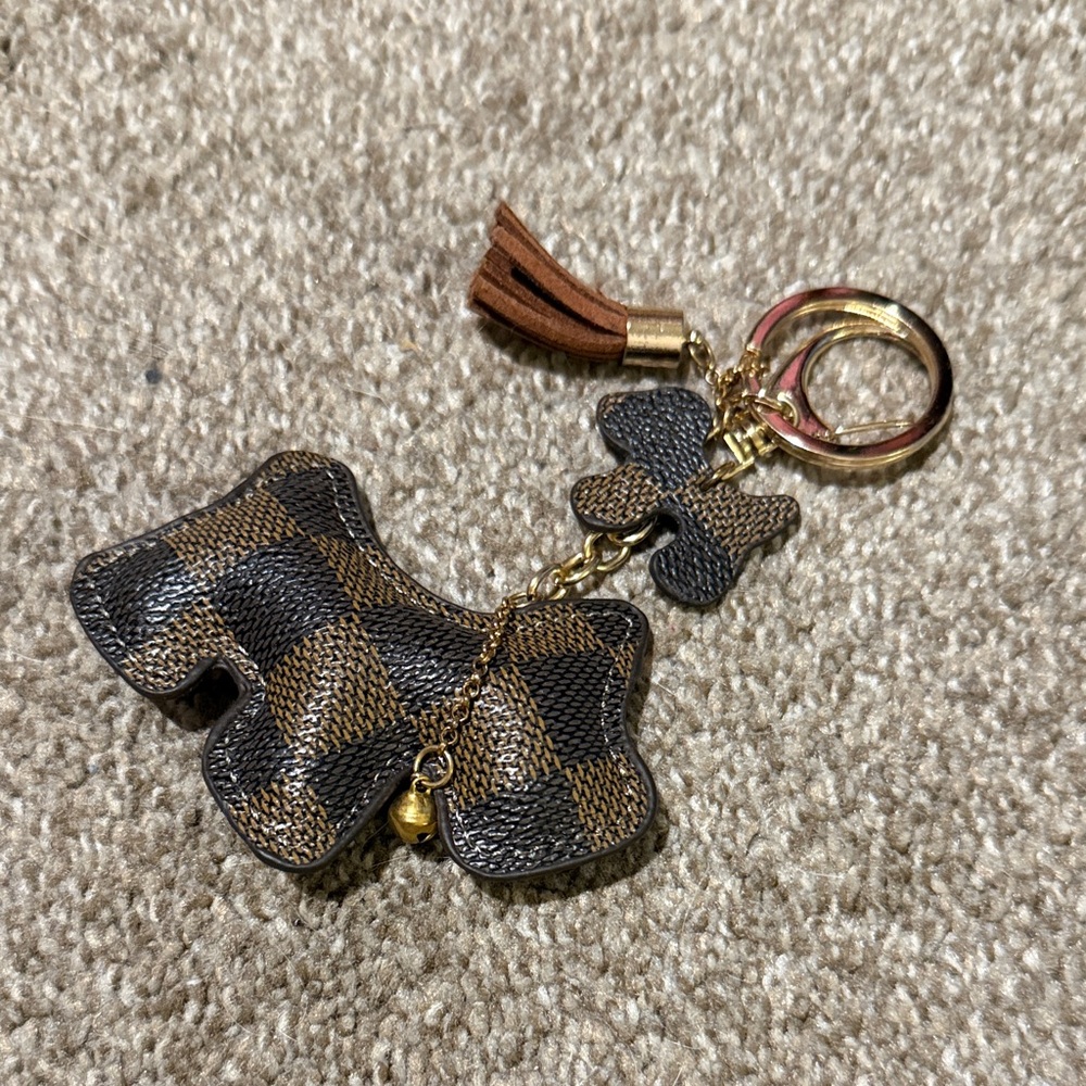 Checkered Brown Keychain with Tassel. Cute dogs tethered together! 😊